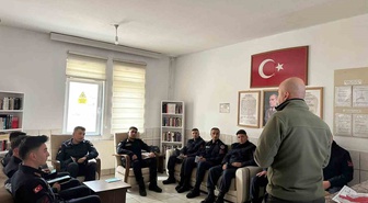 Bayburt Demirözü'nde jandarma personeline av ve doğa koruma eğitimi verildi