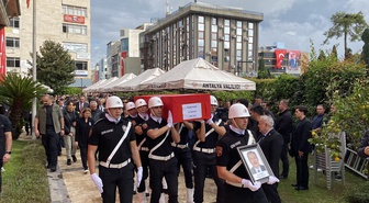 Kalp krizi kurbanı Muratpaşa Kaymakamı Kara için Antalya Valiliğinde tören düzenlendi