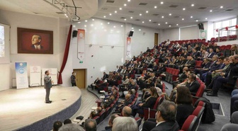 Kütahya'da 2026-2027 döneminde uygulanacak 43 Adım Projesi okul müdürlerine anlatıldı