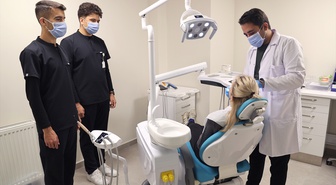 Nevşehir'de 49 klinikli diş merkezi öğrencilere klinik deneyim kazandırıyor