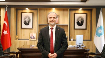 Rektör Uslu: 'Geleceğimizi bilim ve aklın ışığında inşa ediyoruz'
