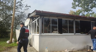 Samsun Terme Hüseyinmescit'te müstakil ev yangında kullanılamaz hale geldi