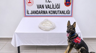Van Gevaş'ta otobüste 1 kilo 32 gram metamfetamin ele geçirildi, yolcu tutuklandı