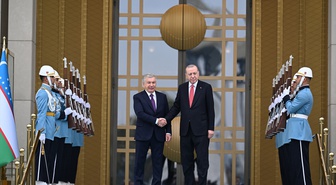 Cumhurbaşkanı Erdoğan, Özbekistan Cumhurbaşkanı Mirziyoyev ile bir araya geldi