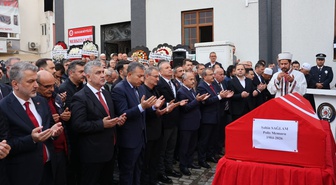 Trabzon'da kalp krizi sonucu ölen polis memuru Şahin Sağlam için tören düzenlendi