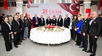 Aydın'da 103. yıl Cumhuriyet resepsiyonuna il protokolü eksiksiz katıldı
