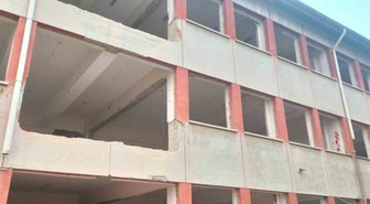 Denizli Çivril'de 1982'de açılan ortaokulda güçlendirme başladı, 205 öğrenci taşındı