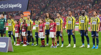 Fenerbahçe, Göztepe maçında Dirk Kuyt yönetiminde 3 puan arıyor