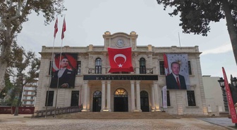 Hatay'da depremde hasar alan 98 yıllık tarihi valilik binası yeniden açıldı