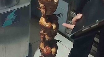 Hatay Kırıkhan'da restoranda bozuk tavuk ele geçirildi, yaklaşık 15 kilo imha edildi