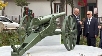 Kalecik'te Sovyet Rusya'nın topuna anı plaketi 106. yıl dönümünde yerleştirildi