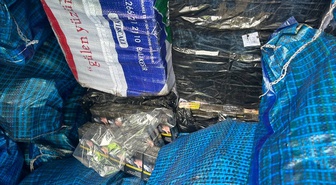 Siirt'te köpek destekli aramada 10 bin 250 paket kaçak sigara ele geçirildi