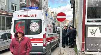 Şizofreni hastası koca, ayrı yaşadığı eşini tornavidayla 18 yerinden yaraladı