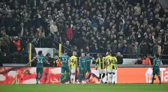 Belçika'da olaylı gece! Anderlecht-Fenerbahçe maçı bir anda durdu