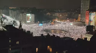 Sırbistan'da ülke tarihinin en büyük protestosu!