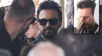 Törende kendini tutan Tarkan, cenaze aracında gözyaşlarına boğuldu