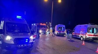 Sakarya'da iki otomobil çarpıştı! 7 yaralı