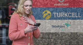 Tepkilerin odağındaki GSM şirketlerinden gelen mesajlar pes dedirtti