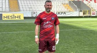 Şampiyon bile oldular! Bu takımda başkan teknik direktör ve futbolcu aynı kişi