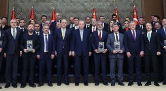 Medya ödülleri sahiplerini buldu! Cumhurbaşkanı Erdoğan'dan Türkiye Basın Federasyonuna teşekkür