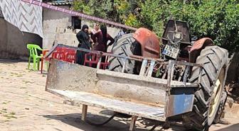 Traktörle oynayan 2 yaşındaki çocuk, 1 yaşındaki kuzenini ezdi