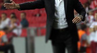 Şampiyon Kocaelispor'da İsmet Taşdemir görevinden ayrıldı