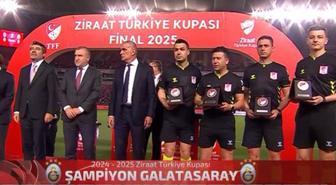 Galatasaray taraftarından İbrahim Hacıosmanoğlu'na tepki! Elini sıkmadı