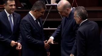 Rozet takma törenine Erdoğan'ın sorusu damga vurdu: Hangi partiden, nereden geldi?