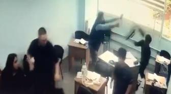 Kimliği belirsiz şahıs özel eğitim kursunda öğrenciye sopa ve bıçakla saldırdı