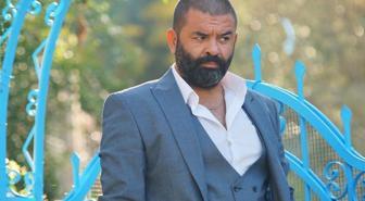 Bülent Şakrak aşk hayatıyla gündemde! Sevgilisiyle romantik akşam yemeğine çıktı