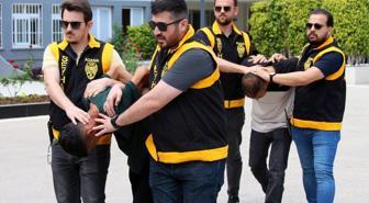 'Sevgili' yalanıyla tuzağa çektiler, dövüp neyi var neyi yok çaldılar