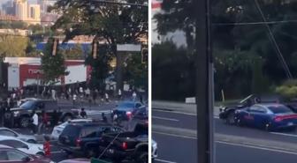 ABD'de polis kalabalığa dalan aracı 'çarparak' durdurdu