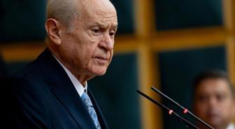 Devlet Bahçeli'den canlı yayınına dikkat çeken mesaj: Barış tek kanatlı bir kuş değildir