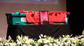 Türk sinemasının usta ismi Ali Özgentürk, memleketinde toprağa verildi