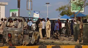 Somali'de askeri üsse bombalı intihar saldırısı: 10 ölü, 30 yaralı