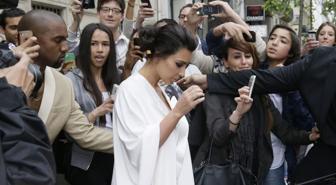 Kim Kardashian'ı kelepçeleyip soyan 7 kişiye hapis cezası