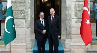 Cumhurbaşkanı Erdoğan, İstanbul'da Pakistan Başbakanı ile görüştü