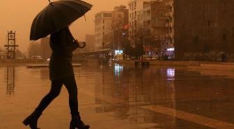 İstanbul için çamurlu sağanak yağış ve toz uyarısı