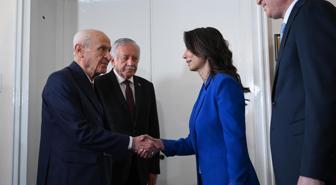 MHP-DEM Parti görüşmesi sona erdi! Bahçeli kapıda karşıladı