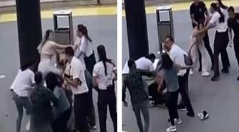 Kadınlar arasında AVM önünde tekme tokat kavga