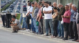 23 bin işçinin greve çıktığı İzmir'de kaos sürüyor