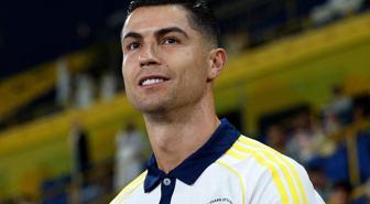 Cristiano Ronaldo'nun geleceği belli oldu! İmzayı bile attı
