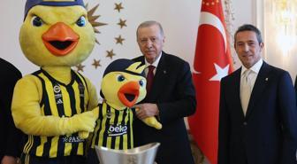 Cumhurbaşkanı Erdoğan, EuroLeague şampiyonu Fenerbahçe Beko'yu kabul etti