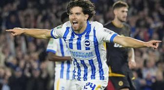 Premier Lig'de forma giyen Türk futbolcuları üzen haber