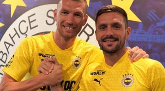 Taraftardan büyük tepki var! Tadic ve Dzeko'ya mutfakta plaket verildi