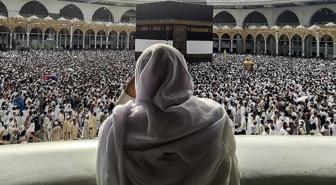 Suudi Arabistan'da 75 bini aşkın kişi hac yönetmeliklerini ihlal ettiği için geri gönderildi
