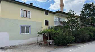 'Babası kayıp, annesi öldü' yazılı notla terk edilmiş 10 günlük bebek bulundu