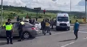 Başsavcıyı taşıyan ambulans kazaya karıştı: 1'i ağır, 8 yaralı