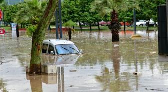 Trabzon'daki sel felaketinde 72 yaşındaki vatandaş kayboldu