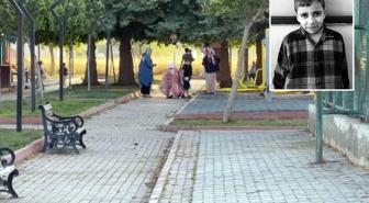 Bisiklet sürerken başına yorgun mermi isabet eden çocuk hayatını kaybetti